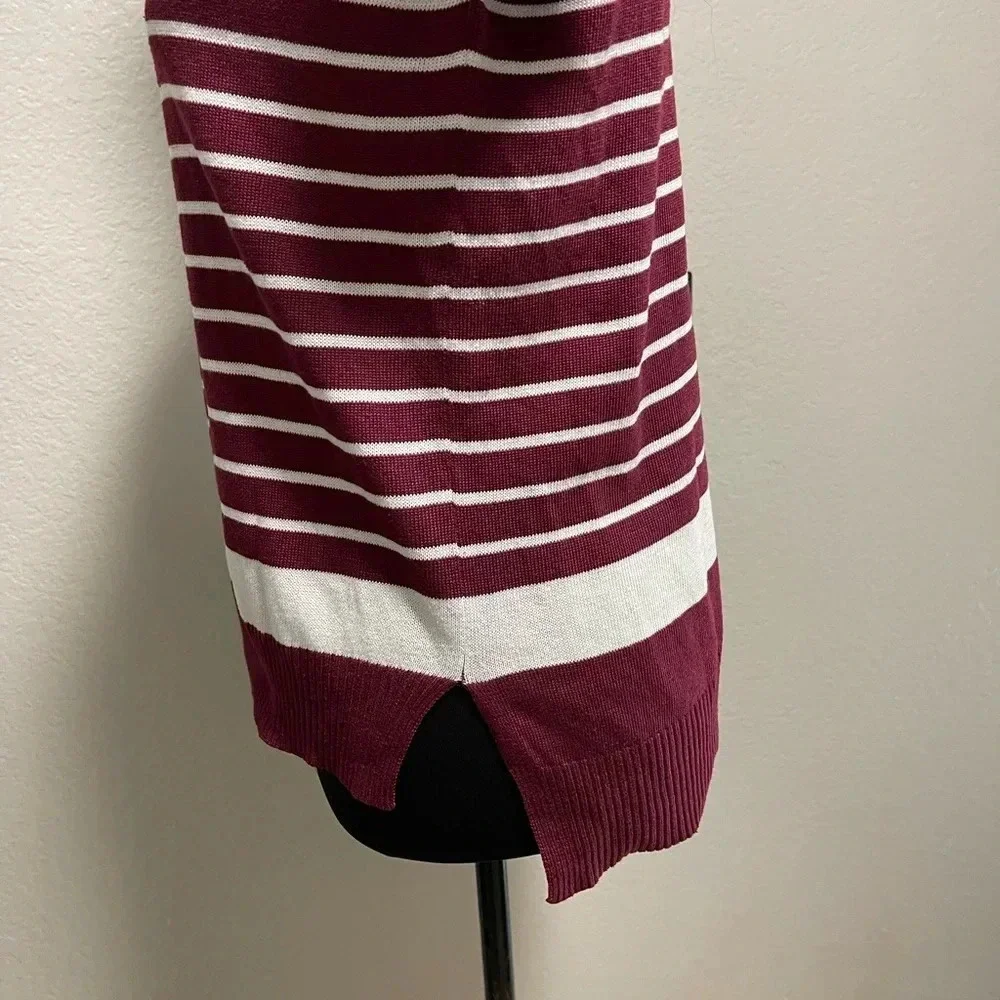 TeenBell Women’s Burgundy/White Colorblock Striped Crewneck Sweater Small